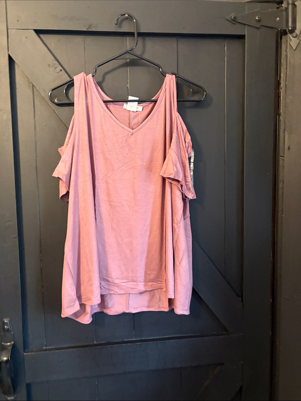 Cold-Shoulder V-Neck Tunic Top in Dusty Rose
